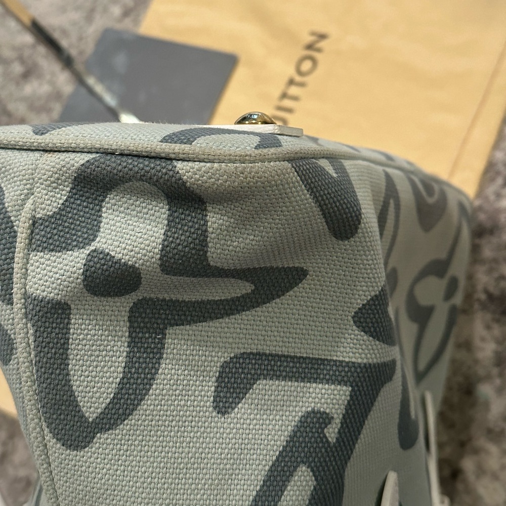 Preowned Louis Vuitton Tahitienne Limited Edition Tote - Picture 14 of 15